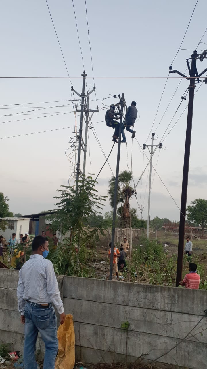 Power restoration work after Tautkae cyclone.