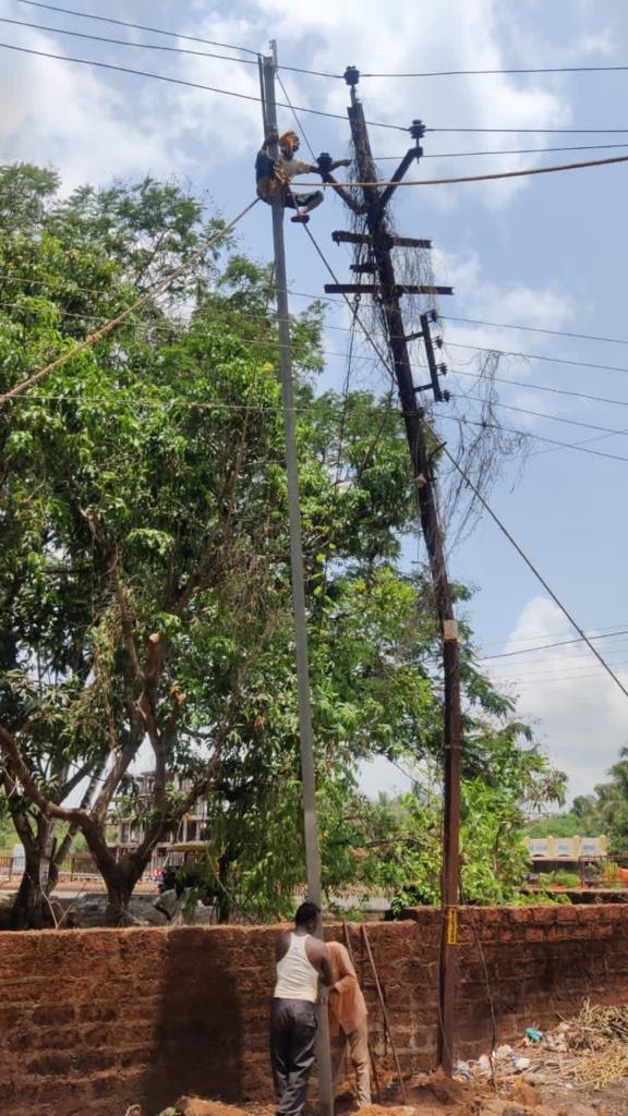 Power restoration work after Tautkae cyclone.